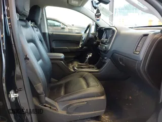 2022 Chevrolet Colorado 4WD Z71 z VIN 1GCGTDEN7N1244585, wystawiony jako IAAI lot #41625980 z przebiegiem 21 210 mil mil oraz . Historia ofert i sprzedaży dostępna na DreamBid. Obrazek 5.