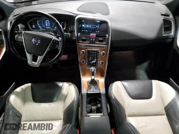 2015 Volvo XC60 T6 Drive-E Platinum с VIN YV449MDM3F2628849, выставлен на аукционе Copart как лот 78917974 с пробегом 81 751 миль миль и Списание • Salvage title. История ставок и продаж доступна на DreamBid. Изображение 8.