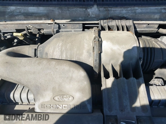 2006 Ford Econoline Cargo Commercial with VIN 1FTNS24W06HB08722, listed as a IAAI auction lot 41377295 with 284,310 mi miles and . Bid and sale history available at DreamBid. Image 10.