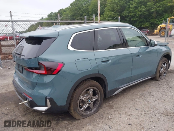 2024 BMW X1 xDrive28i with VIN WBX73EF05R5Z86851, listed as a IAAI auction lot 42439728 with 3,501 mi miles and . Bid and sale history available at DreamBid. Image 4.