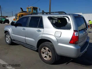 2006 Toyota 4Runner SR5 with VIN JTEZU14RX68047939, listed as a IAAI auction lot 41406519 with 196,993 mi miles. Bid and sale history available at carsss.com. Image 3.