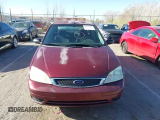 2007 Ford Focus S with VIN 1FAHP34N07W325198, listed as a IAAI auction lot 41893552 with 297,020 mi miles and . Bid and sale history available at carsss.com. Image 11.