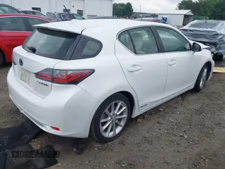 2012 Lexus CT 200h с VIN JTHKD5BH3C2066143, выставлен на аукционе IAAI как лот 42381163 с пробегом 45 355 миль миль и . История ставок и продаж доступна на DreamBid. Изображение 4.