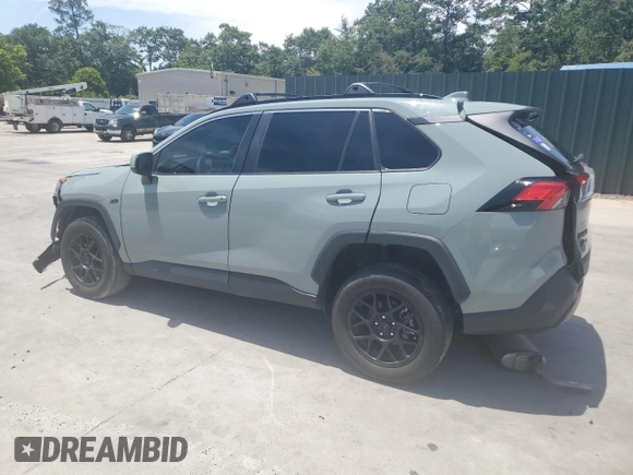 2020 Toyota RAV4 XLE with VIN 2T3W1RFV5LW058717, listed as a Copart auction lot 59592395 with 81,266 mi miles and Salvage title. Bid and sale history available at DreamBid. Image 2.