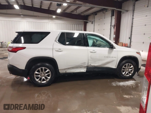 2018 Chevrolet Traverse LS with VIN 1GNEVFKW8JJ193464, listed as a IAAI auction lot 41448963 with 90,910 mi miles. Bid and sale history available at carsss.com. Image 13.