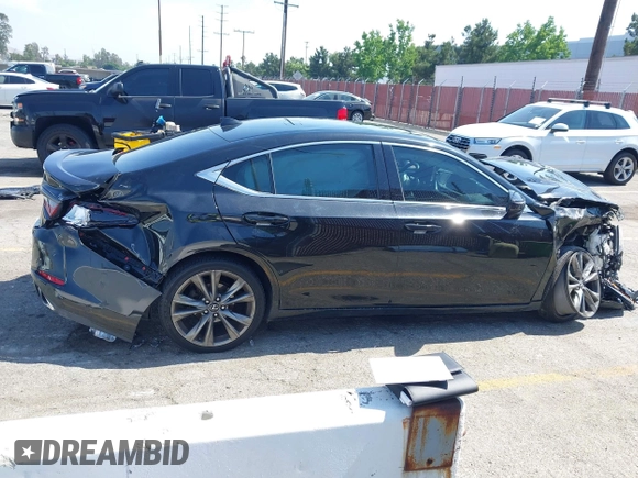 2019 Lexus ES 350 with VIN 58ABZ1B14KU027650, listed as a IAAI auction lot 42509780 with 96,281 mi miles and . Bid and sale history available at DreamBid. Image 12.