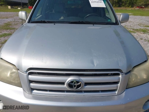 2004 Toyota Highlander with VIN JTEGP21AX40015121, listed as a IAAI auction lot 41994943 with 198,644 mi miles. Bid and sale history available at carsss.com. Image 6.