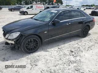 2012 Mercedes-Benz E 350 Luxury z VIN WDDHF8JB7CA645409, wystawiony jako Copart lot #55348585 z przebiegiem 139 840 mil mil oraz Szkoda całkowita • Salvage title. Historia ofert i sprzedaży dostępna na DreamBid. Obrazek 1.