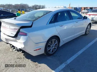 2016 Lincoln MKZ with VIN 3LN6L2G98GR632641, listed as a IAAI auction lot 41022028 with 50,625 mi miles and . Bid and sale history available at DreamBid. Image 4.