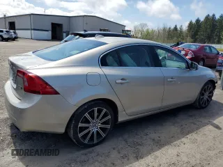 2017 Volvo S60 Inscription z VIN LYV402TK0HB151137, wystawiony jako Copart lot #55577435 z przebiegiem 67 066 mil mil oraz Szkody całkowita. Historia ofert i sprzedaży dostępna na DreamBid. Obrazek 3.