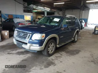 2006 Ford Explorer Eddie Bauer z VIN 1FMEU748X6UB09159, wystawiony jako IAAI lot #41951982 z przebiegiem 209 730 mil mil oraz . Historia ofert i sprzedaży dostępna na DreamBid. Obrazek 2.