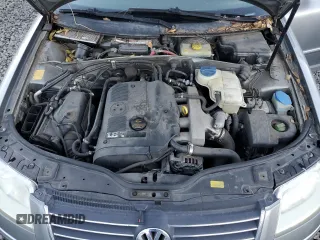2004 Volkswagen Passat GL with VIN WVWND63B14E022060, listed as a Copart auction lot 87698025 with 165,526 mi miles and Salvage Title. Bid and sale history available at carsss.com. Image 11.