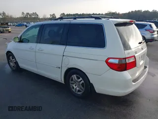 2005 Honda Odyssey EX-L with VIN 5FNRL38625B412583, listed as a IAAI auction lot 41842636 with 376,600 mi miles. Bid and sale history available at carsss.com. Image 3.