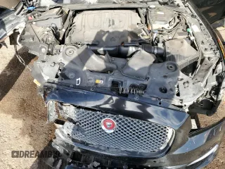 2014 Jaguar XJ with VIN SAJWA1CZ2E8V69885, listed as a Copart auction lot 53163105 with 117,793 mi miles and Clean Title. Bid and sale history available at DreamBid. Image 11.