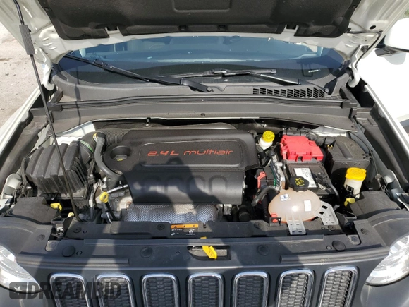 2018 Jeep Renegade Latitude с VIN ZACCJBBB2JPH81958, выставлен на аукционе Copart как лот 54898655 с пробегом 46 304 миль миль и Списание • Salvage title. История ставок и продаж доступна на DreamBid. Изображение 12.