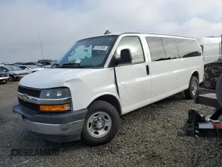 2018 Chevrolet Express Passenger LT z VIN 1GAZGPFG3J1245055, wystawiony jako Copart lot #87807965 z przebiegiem 106 634 mil mil oraz Szkoda całkowita • Salvage title. Historia ofert i sprzedaży dostępna na DreamBid. Obrazek 1.