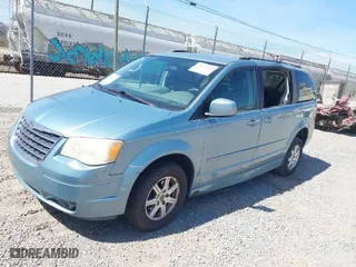 2008 Chrysler Town & Country Touring with VIN 2A8HR54P58R825748, listed as a IAAI auction lot 41933601 with 167,926 mi miles. Bid and sale history available at carsss.com. Image 2.