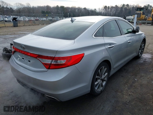 2017 Hyundai Azera with VIN KMHFG4JG2HA581950, listed as a IAAI auction lot 41368484 with 92,210 mi miles and . Bid and sale history available at DreamBid. Image 4.