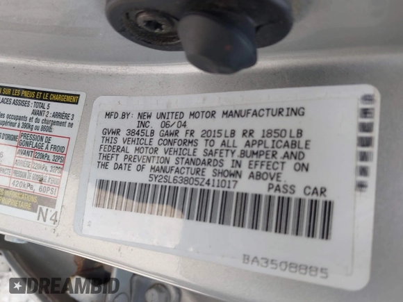 2005 Pontiac Vibe with VIN 5Y2SL63805Z411017, listed as a IAAI auction lot 42688944 with 215,361 mi miles and . Bid and sale history available at DreamBid. Image 9.