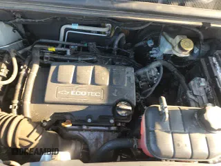 2019 Chevrolet Trax LT z VIN KL7CJLSB2KB811796, wystawiony jako Copart lot #69226525 z przebiegiem 76 131 mil mil oraz Szkoda całkowita • Salvage title. Historia ofert i sprzedaży dostępna na DreamBid. Obrazek 14.