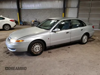 2002 Saturn LS z VIN 1G8JS54F32Y553699, wystawiony jako Copart lot #52019935 z przebiegiem 2513 mil mil oraz Szkody całkowita. Historia ofert i sprzedaży dostępna na DreamBid. Obrazek 1.