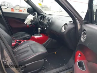 2013 Nissan Juke S with VIN JN8AF5MR9DT213627, listed as a IAAI auction lot 41132886 with 111,453 mi miles. Bid and sale history available at carsss.com. Image 5.