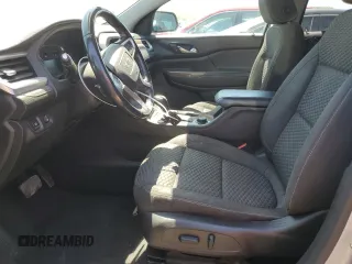 2017 GMC Acadia SLE z VIN 1GKKNSLSXHZ286146, wystawiony jako Copart lot #53025065 z przebiegiem 126 444 mil mil oraz Szkoda całkowita • Salvage title. Historia ofert i sprzedaży dostępna na DreamBid. Obrazek 7.