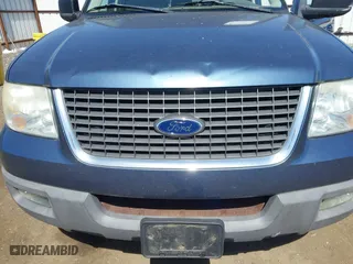 2003 Ford Expedition Special Service with VIN 1FMFU15L93LB76356, listed as a IAAI auction lot 42025355 with 246,060 mi miles. Bid and sale history available at carsss.com. Image 6.