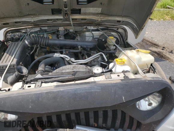 2004 Jeep Wrangler X with VIN 1J4FA39S84P718805, listed as a Copart auction lot 59949875 with 119,295 mi miles and Salvage title. Bid and sale history available at DreamBid. Image 12.