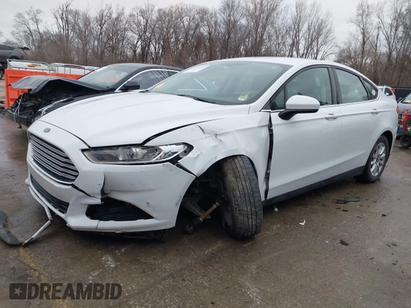 2015 Ford Fusion S with VIN 3FA6P0G70FR219905, listed as a IAAI auction lot 41228828 with 62,030 mi miles and . Bid and sale history available at carsss.com. Image 2.