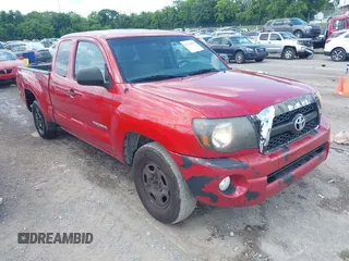 2011 Toyota Tacoma z VIN 5TFTX4CNXBX002503, wystawiony jako IAAI lot #42739585 z przebiegiem 304 071 mil mil oraz . Historia ofert i sprzedaży dostępna na DreamBid. Obrazek 1.
