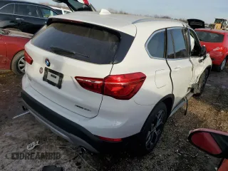 2018 BMW X1 xDrive28i with VIN WBXHT3C34J5L26974, listed as a Copart auction lot 72860592 with 45,220 mi miles. Bid and sale history available at carsss.com. Image 3.