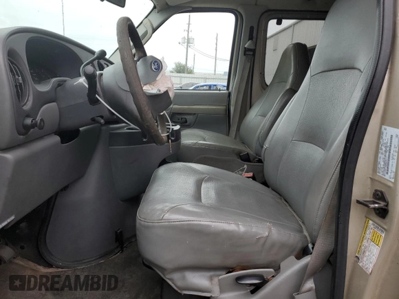 2007 Ford Econoline Passenger XL z VIN 1FMNE11W37DA78514, wystawiony jako Copart lot #88701135 z przebiegiem 192 339 mil mil oraz Szkoda całkowita • Salvage title. Historia ofert i sprzedaży dostępna na DreamBid. Obrazek 7.