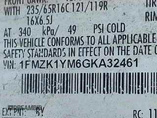 2016 Ford Transit XL z VIN 1FMZK1YM6GKA32461, wystawiony jako IAAI lot #41666693 z przebiegiem 149 169 mil mil oraz . Historia ofert i sprzedaży dostępna na DreamBid. Obrazek 9.