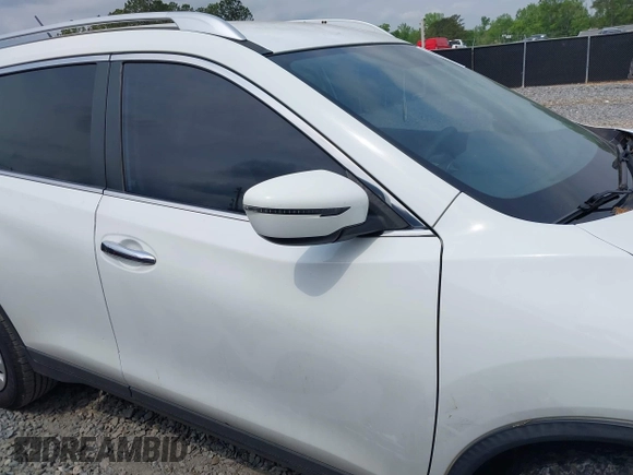 2016 Nissan Rogue S with VIN KNMAT2MTXGP612171, listed as a IAAI auction lot 42041712 with 181,246 mi miles. Bid and sale history available at carsss.com. Image 13.