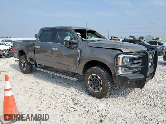 2023 Ford F-250 XL с VIN 1FT8W2BM6PED18604, выставлен на аукционе Copart как лот 57225105 с пробегом 55 291 миль миль и Списание • Salvage title. История ставок и продаж доступна на DreamBid. Изображение 4.