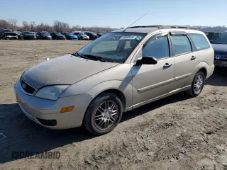 2006 Ford Focus SE with VIN 1FAFP36N06W152852, listed as a Copart auction lot 43053934 with 184,974 mi miles and Salvage Title. Bid and sale history available at carsss.com. Image 1.