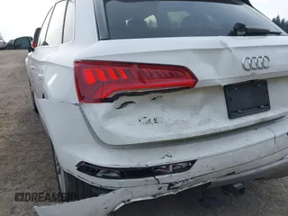 2018 Audi Q5 Premium Plus with VIN WA1BNAFY0J2229162, listed as a IAAI auction lot 41999424 with 36,340 mi miles. Bid and sale history available at carsss.com. Image 19.