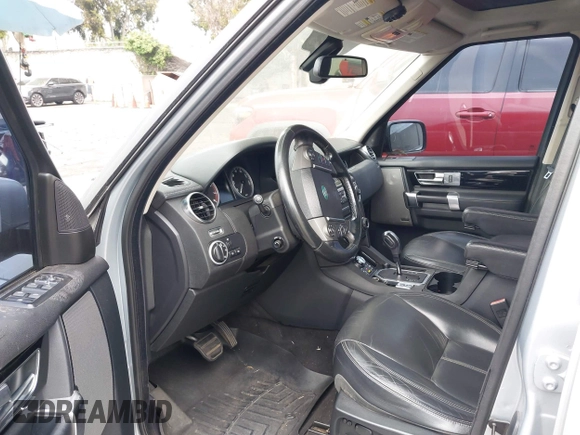 2011 Land Rover LR4 Lux with VIN SALAK2D44BA559466, listed as a IAAI auction lot 42313555 with Not provided miles and . Bid and sale history available at DreamBid. Image 14.
