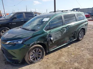2025 Toyota Sienna LE z VIN 5TDKRKEC2SS233830, wystawiony jako IAAI lot #42012062 z przebiegiem 2 451 mil mil oraz . Historia ofert i sprzedaży dostępna na DreamBid. Obrazek 6.