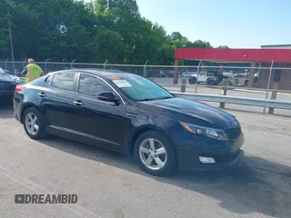 2014 Kia Optima LX z VIN 5XXGM4A76EG301383, wystawiony jako IAAI lot #42180600 z przebiegiem 97 132 mil mil oraz . Historia ofert i sprzedaży dostępna na DreamBid. Obrazek 1.