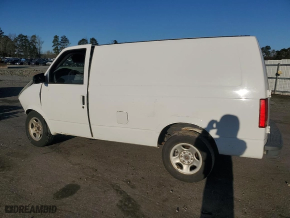 2004 Chevrolet Astro Cargo Van with VIN 1GCDM19X04B108883, listed as a Copart auction lot 50061715 with 0 mi miles and Salvage Title. Bid and sale history available at carsss.com. Image 2.