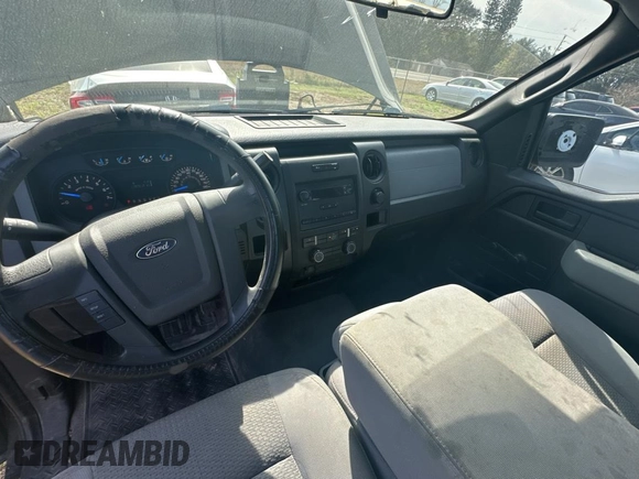 2013 Ford F-150 XL with VIN 1FTMF1CM7DFE09796, listed as a Copart auction lot 44408095 with 67,872 mi miles and Clean title. Bid and sale history available at DreamBid. Image 9.