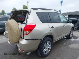 2008 Toyota RAV4 with VIN JTMZD33V486063860, listed as a IAAI auction lot 41985051 with 133,451 mi miles. Bid and sale history available at carsss.com. Image 4.