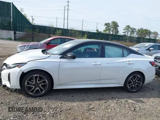 2024 Nissan Sentra SR z VIN 3N1AB8DV9RY354172, wystawiony jako IAAI lot #42106887 z przebiegiem 2 786 mil mil oraz . Historia ofert i sprzedaży dostępna na DreamBid. Obrazek 14.