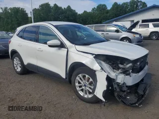 2020 Ford Escape SE z VIN 1FMCU0G64LUB30044, wystawiony jako Copart lot #64051365 z przebiegiem 85 553 mil mil oraz Czysty tytuł • Clean title. Historia ofert i sprzedaży dostępna na DreamBid. Obrazek 4.