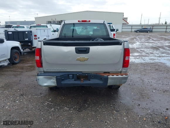 2007 Chevrolet Silverado 1500 LT w/1LT with VIN 2GCEC13CX71567954, listed as a IAAI auction lot 41697566 with 74,568 mi miles. Bid and sale history available at carsss.com. Image 16.