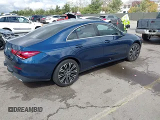2021 Mercedes-Benz CLA 250 z VIN W1K5J4GB9MN227543, wystawiony jako IAAI lot #41736030 z przebiegiem 63 073 mil mil oraz . Historia ofert i sprzedaży dostępna na DreamBid. Obrazek 4.