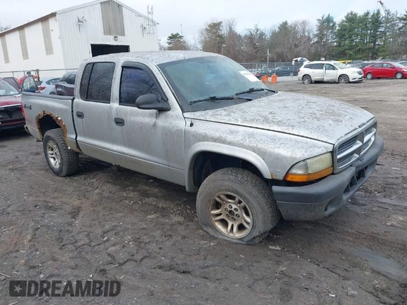 2004 Dodge Dakota Sport with VIN 1D7HG38K54S634958, listed as a IAAI auction lot 41831018 with 135,917 mi miles. Bid and sale history available at carsss.com. Image 1.