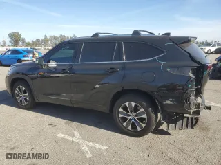 2021 Toyota Highlander XLE with VIN 5TDHZRAH0MS047954, listed as a Copart auction lot 47434505 with 59,728 mi miles and Salvage Title. Bid and sale history available at carsss.com. Image 2.